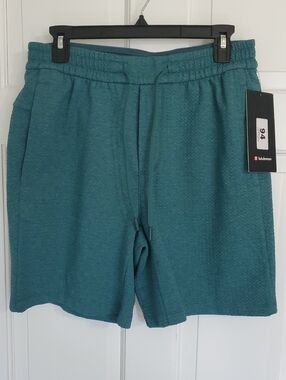 NWT lululemon Ease The Day Men's Sz M 7in Shorts FFDD/black
